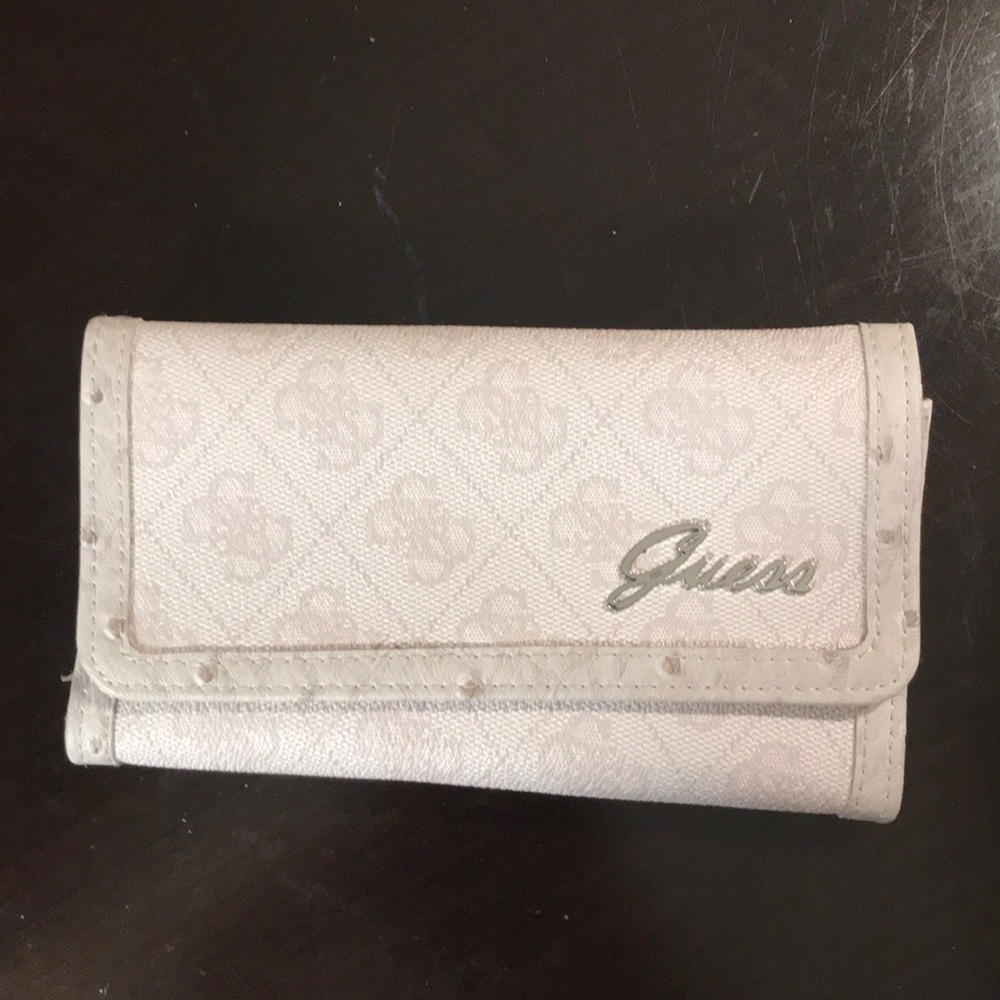 Guess wallet